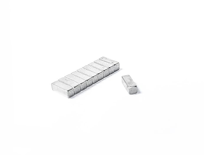 Ímã de Neodímio N35 6x2x2mm - Potência e Versatilidade em 100 Unidades