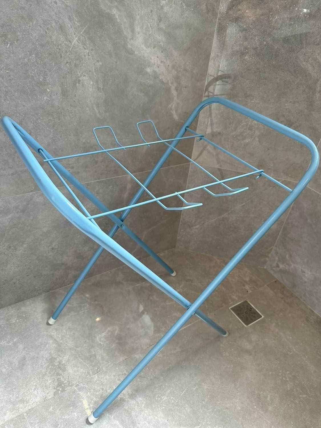 Suporte para Banheira de Bebê Até 18kg - Retrátil e Desmontável Azul