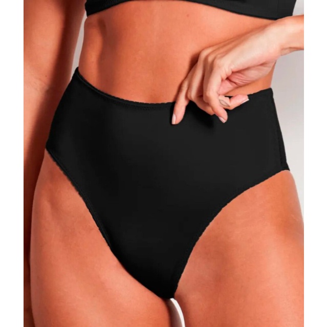 Calcinha Hot Pant Alta: Estilo e Conforto para o Verão