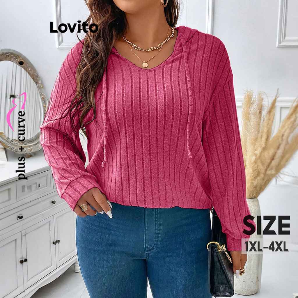 Camiseta Plus Size com Capuz Lovito: Conforto e Estilo!