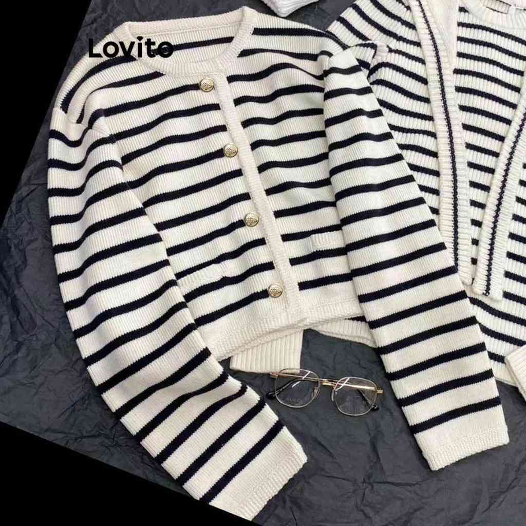 Cardigan Listrado Lovito: Estilo e Conforto!