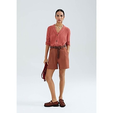 Cardigan Tricô Decote V Hering: Elegância e Conforto