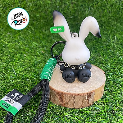 Chaveiro de Coelho Preto: Fofura e Estilo!