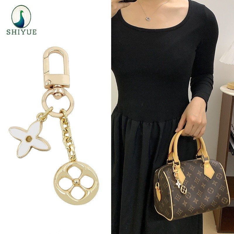 Chaveiro Feminino Artesanal com Pingente Exclusivo para Casal