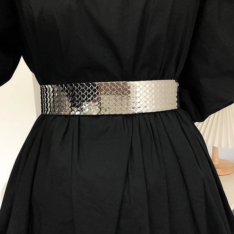 Cinto Feminino com Moedas Metal Elástico Tendência Blogueira
