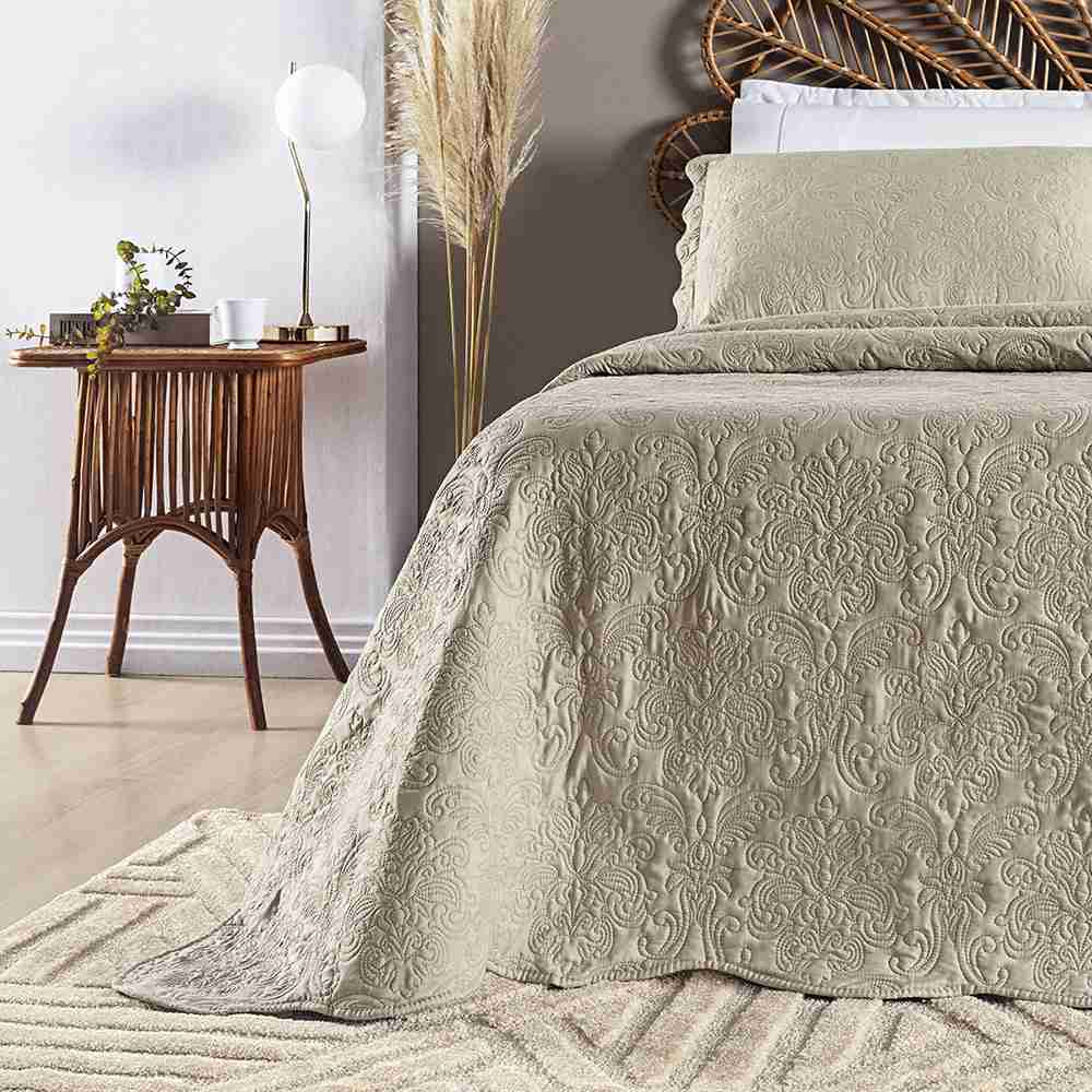 Cobre Leito Bordado 200 Fios: Luxo e Conforto!