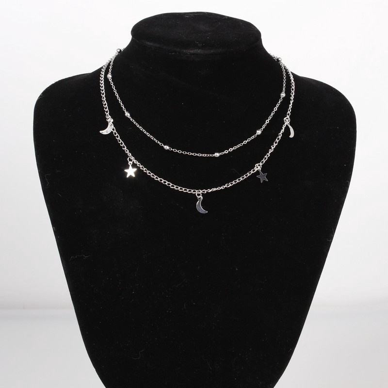 Colar Estrela e Lua Cascade: Elegância Exclusiva para Mulheres