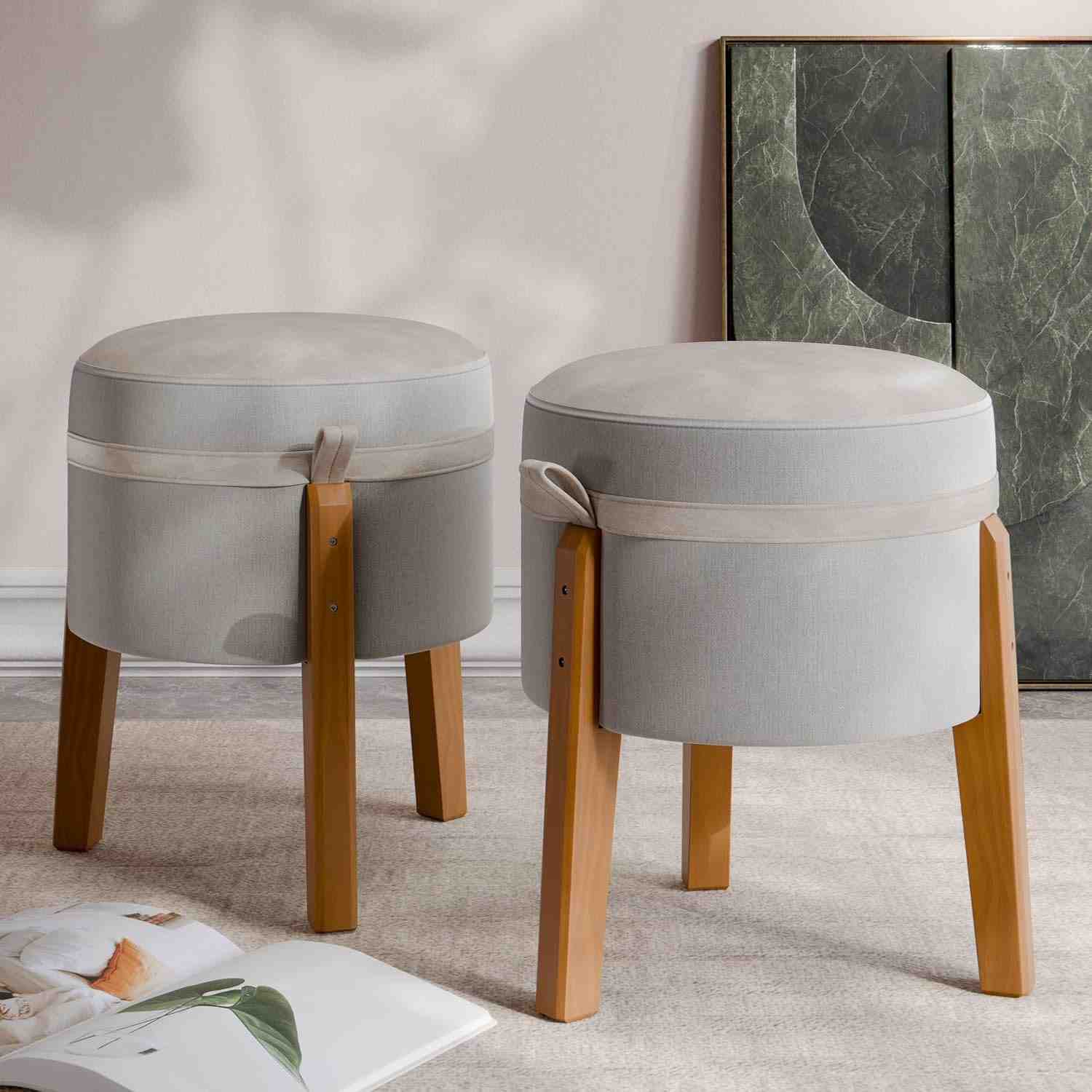 Kit Puff Redondo Decorativo em Courino com Pés de Madeira - 2 Unidades Cinza