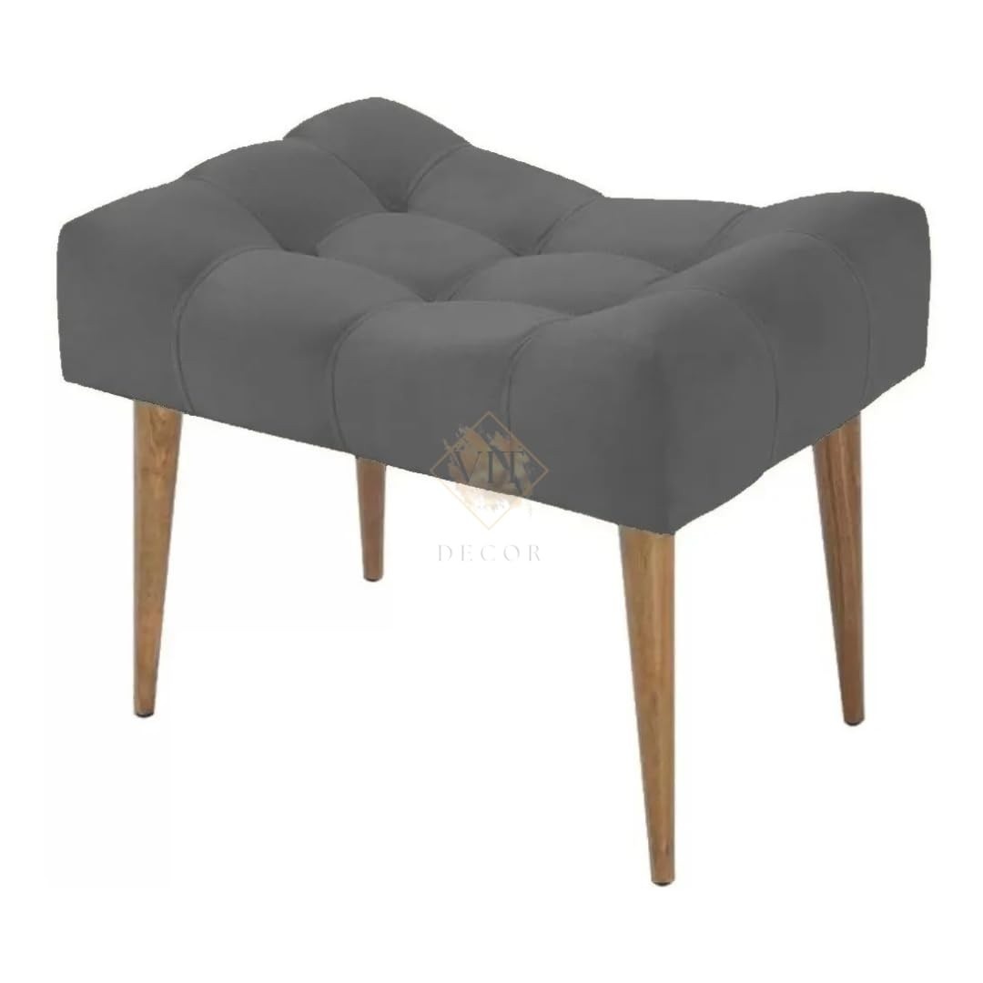 Puff Banco Estofado Capitonê Cinza Escuro com Pés de Madeira - Assento Decorativo Versátil para Sala, Quarto e Hall