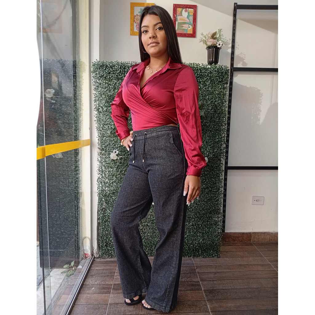 Jeans Wide Leg Grafite: Conforto & Estilo ✨