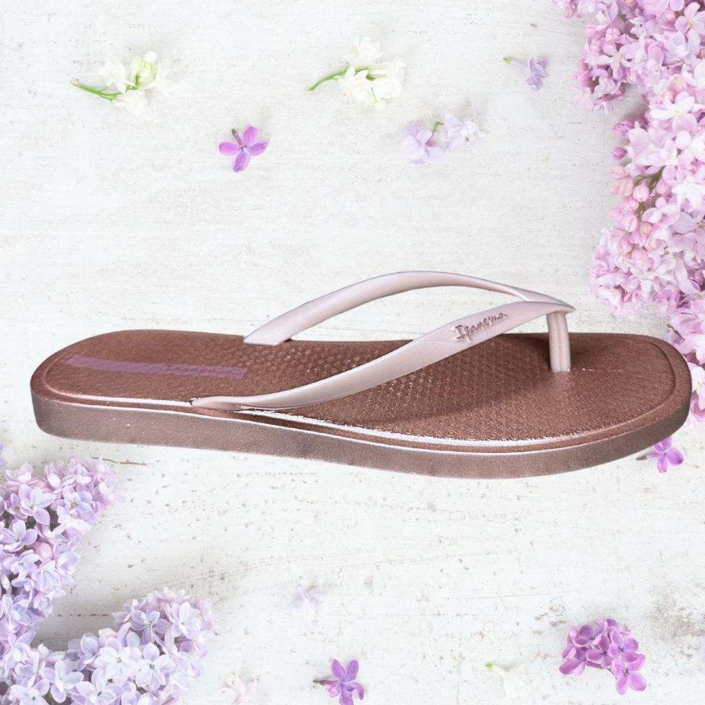 Chinelo Ipanema Feminino Metalizado: Conforto e Estilo