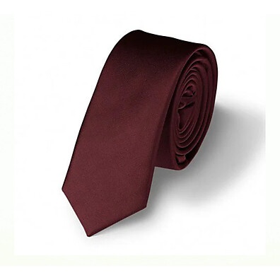 Gravata Marsala Slim: Elegância e Sofisticação