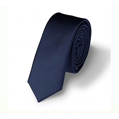 Gravata Slim Azul Marinho: Elegância e Sofisticação