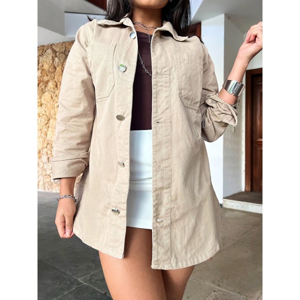 Jaqueta Jeans Max Feminina: Estilo e Conforto em Cada Detalhe