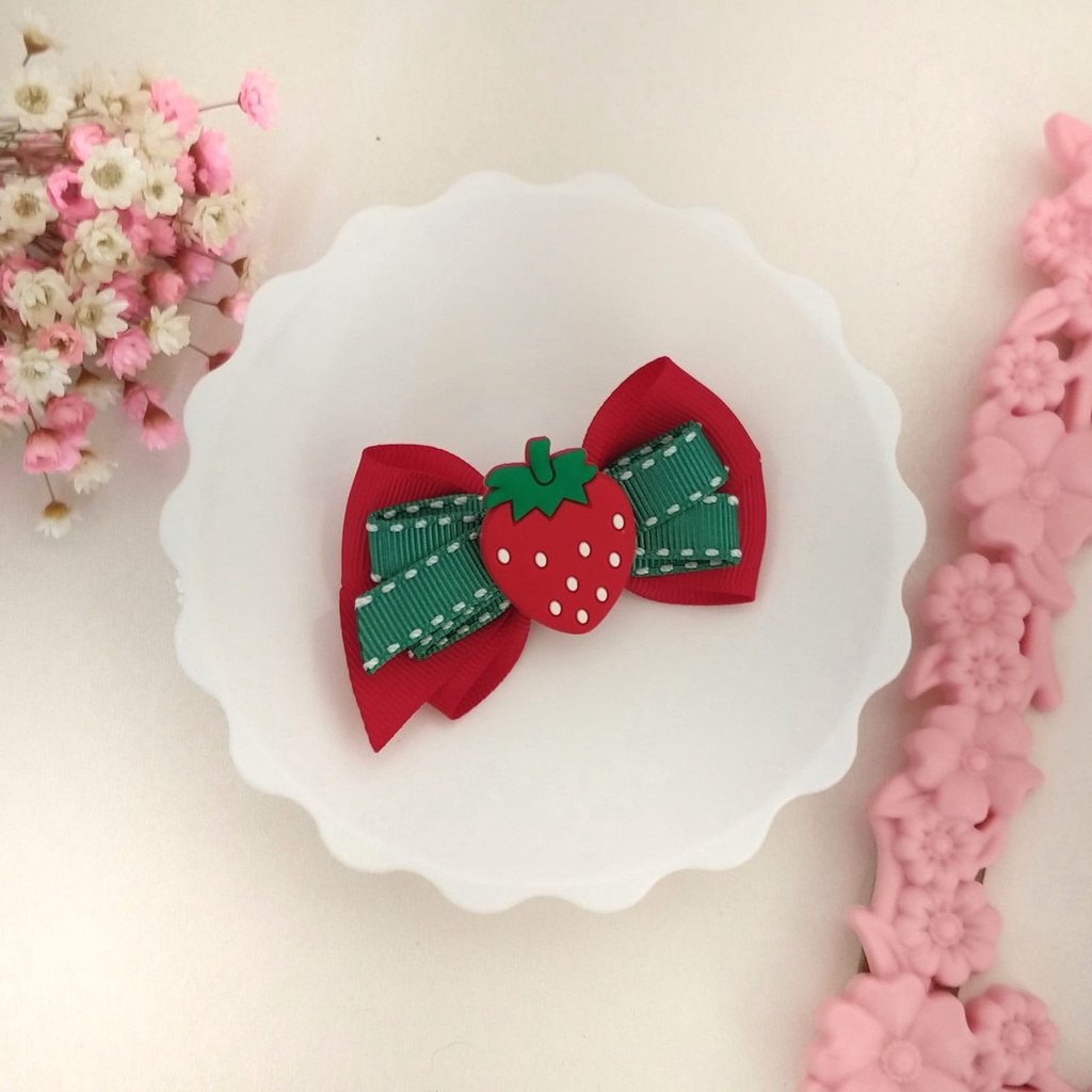 Laço Moranguinho para Cabelo Infantil: Estilo e Conforto em 7cm