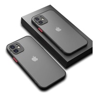 Capa Premium Translúcida Preta com Proteção de Câmera para iPhone 11, 11 Pro e 11 Pro Max - imagem 2