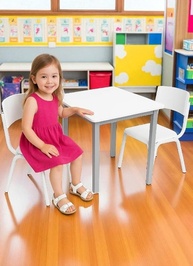 Conjunto Mesa e 2 Cadeiras Infantil Branco - Ideal para Estudos e Brinquedoteca - imagem 1