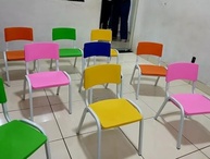 Conjunto Mesa e 4 Cadeiras Infantil Amarela - Ideal para Estudo e Brincadeiras - imagem 4