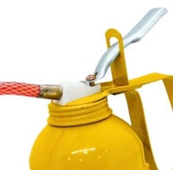 Almotolia Manual 300ml Amarela: Lubrificação Precisa com Bico Flexível para Máquinas e Ferramentas - imagem 3