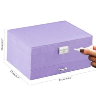 Caixa de Joias de Veludo Violeta com Chave - Organizador Feminino com 8 Ganchos para Colares e 36 Furos para Brincos - imagem 4