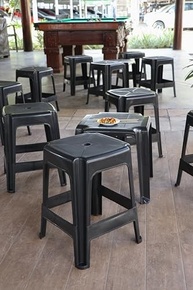 Banqueta Icaraí PR - Design Moderno Quadrado Preto para Ambientes Sofisticados - imagem 5