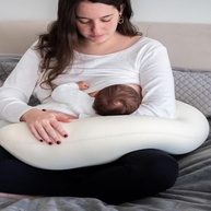Almofada de Amamentação Silver Mama Pérola - Conforto e Suporte para Mães Modernas - imagem 3