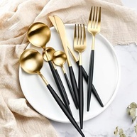 Kit 24 Peças Jogo de Talheres Preto Dourado em Aço Inoxidável – Elegância Moderna com Resistência Antiferrugem - imagem 3