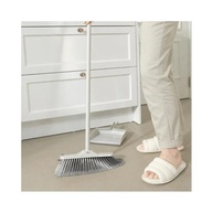Vassoura Bege Linha Flow - Design Sofisticado e Limpeza Eficiente - imagem 2