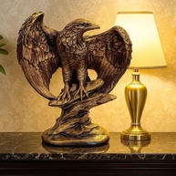 Escultura Decorativa de Águia Dourada - Estátua Clássica para Mesa com Acabamento Luxuoso - imagem 1
