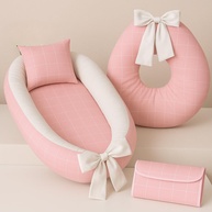 Kit Baby Premium com Almofada de Amamentação, Ninho Redutor e Trocador Portátil Estampado Xadrez Rosa - imagem 1