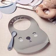Kit Babador e Colher Infantil Tramontina Le Petit Cinza - Proteção Antimicrobiana e Conforto Total - imagem 3