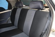 Capa de Banco Automotivo Premium para VW Gol, Voyage, Polo e Fox - Tecido Resistente e Logo Bordado - imagem 3