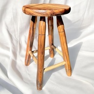 Banquinho de Madeira Maciça 50cm - Banqueta Resistente e Estilosa para Ambientes Modernos - imagem 5