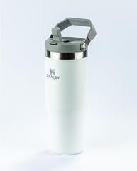 Tumbler Térmico Flip Straw Stanley 887ml - Mantenha Sua Bebida Gelada por Até 12 Horas - imagem 4
