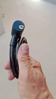 Cadeado Grosso para Moto e Bike: Segurança Máxima com Cabo de Aço 1m x 12mm + 2 Chaves - imagem 3