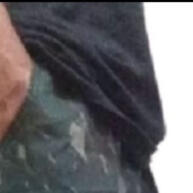 Calça Cargo Plus Size Camuflada Verde: Conforto e Estilo - imagem 1