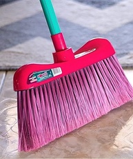 Vassoura Supermax com Tecnologia Max Protect - Cerdas Firmes e Macias, Cor Sortida (Tiffany ou Rosa) - imagem 3