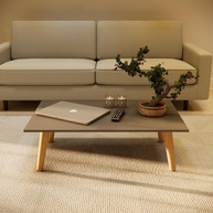 Mesa de Centro Moderna 80x42 cm Cinza - Tampo MDF e Pés em Madeira Maciça - imagem 4