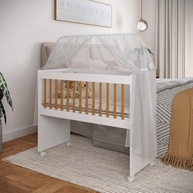 Mini Berço Multifuncional 5 em 1 com Colchão e Suporte para Mosquiteiro - Rodízios e Design Moderno (Branco e Marrom) - imagem 2