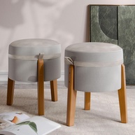 Kit Puff Redondo Decorativo em Courino com Pés de Madeira - 2 Unidades Cinza - imagem 1