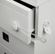 Kit 4 Travas de Segurança para Gavetas e Armários - Proteja seu Bebê com o Kit Premium M5 Armarinhos - imagem 3