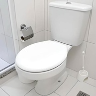 Assento Sanitário Almofadado Atlas Branco com Kit Fixação - Conforto e Estilo para seu Banheiro - imagem 3