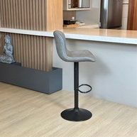 Banqueta Alta Giratória com Encosto em Couro PU - Conforto e Estilo Moderno para Cozinha - imagem 5