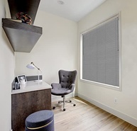 Persiana Horizontal PVC Evolux 80x130cm Cinza Chumbo: Controle Total da Luz e Elegância - imagem 3