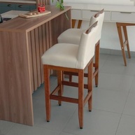 Kit 2 Banquetas Altas Safira em Madeira Maciça de Eucalipto com Estofado em Tecido Linho Bege - imagem 3