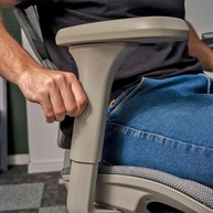 Cadeira de Escritório Ergonômica Elements Siggy Cinza – Conforto e Estilo para seu Home Office - imagem 5