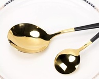 Kit 24 Peças Jogo de Talheres Preto Dourado em Aço Inoxidável – Elegância Moderna com Resistência Antiferrugem - imagem 4