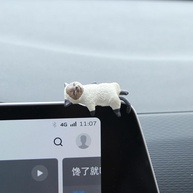 Enfeite de Painel de Carro Fofo: Gato Miniatura de Desenho Animado para Decoração e Exibição - imagem 1