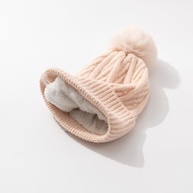 Gorro de Lã Antialérgico Feminino Forrado com Pelinho e Pompom de Pérola - imagem 4