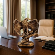 Escultura Decorativa de Águia Dourada - Estátua Clássica para Mesa com Acabamento Luxuoso - imagem 4